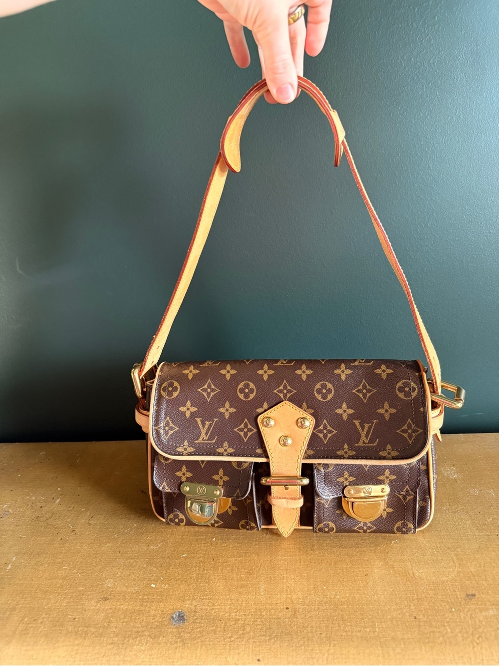 Louis Vuitton Y2K Vintage Hudson PM (2008 France)